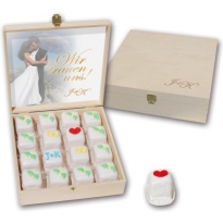 16er Petit fours mit Schrift
