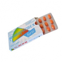 Originelle Bonbonverpackung mit Fruchtbonbons im Blister