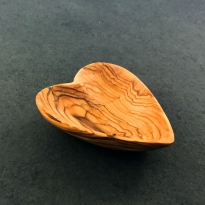 Herz aus Olivenholz - Länge 12,5 cm